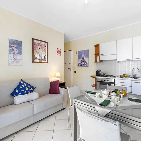 Anna Station 200m From The Sea - Happy Apartment *